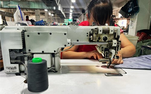 2 two needle computer plain seam machine